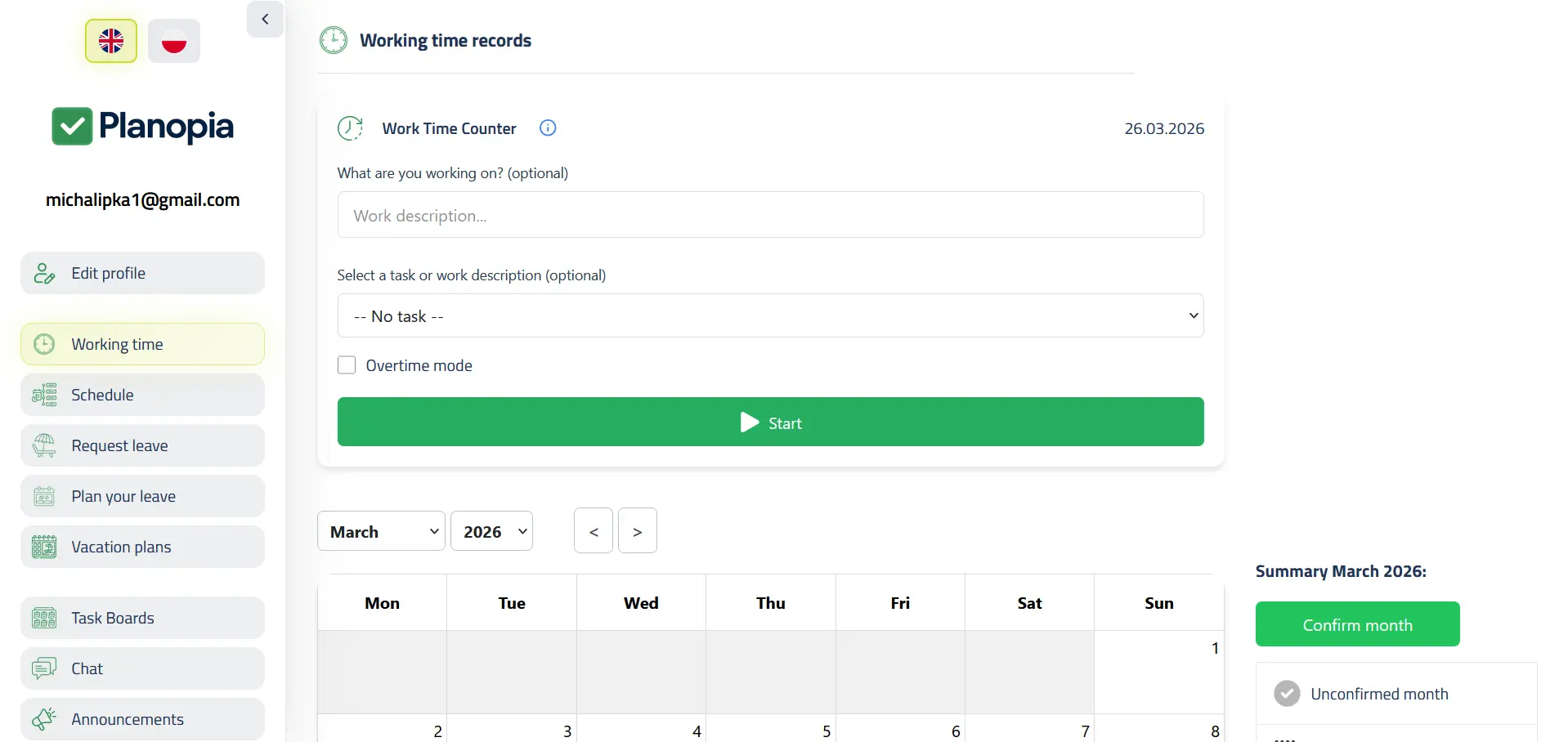 Time tracking and monthly calendar in the Planopia app